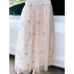 Chân vay màu kem thêu kết hoạ tiết sao siêu đẹp Giá 190k Hàng có sẵn giao ngay Eo bo chun co giãn nhiều dễ chịu
