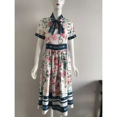 Đầm  hot xinh sang. chất lụa satin cao cấp.  tôn dáng che bụng eo thon các chị đi chơi đi tiệc đều 450k