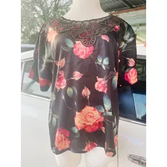 Áo Lụa Nữ Trung Niên Hoạ Tiết Hoa Đính Đá Sang Trọng Free size 50-65kg Size 2XL Giá 190k Hang có sẵn giao ngay