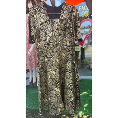 ĐẦM DÁNG XÒE thiết kế cổ vest sang trọng, may tỉ mỉ. Hoạ tiết cập nhật mẫu mới, rất đẹp và sắc nét