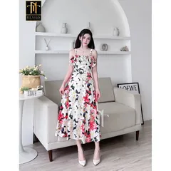 Siêu phẩm đầm lụa bèo li kèm đai. Hàng 2 lớp hoa 3D sắc nét.  3 màu cho chị e tha hồ lựa chọn