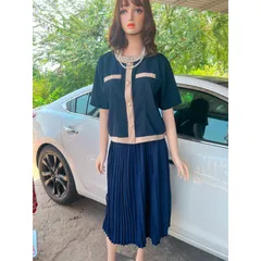 Set đầm thiết kế sang chảnh Giá 320k/ cả set Chất liệu tuyết mưa cao cấp Màu xanh navy Chân váy dập ly phía eo có bo