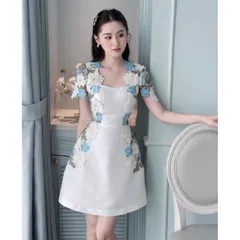 Thả thính sương sương em váy hothit nhà làm chuẩn trước sau đều đắp ren form xinh lắm mà giá rổ cam kết rẻ nhất lun ạ