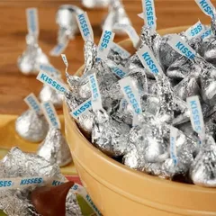 Socola Kisses 330 Viên - Kisses Ú - Kisses Hershey's 1.58ký