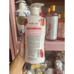 Sữa tắm Double Rich 550g ngẫu nhiên ( Hồng quyến rũ, Iris Huyền bí)