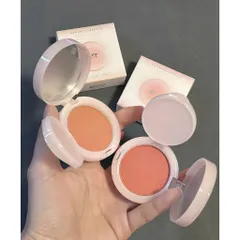 Phấn má hồng dạng kem có mút đi kèm Romantic Beauty