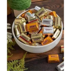 date 4/2025 Kẹo Chocolate) Hershey's Nuggets 1,47Kg , 145 viên của Mỹ( socola)