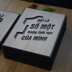 Tranh gỗ 3D cắt lớp – Hãy là số 1 trong lĩnh vực của mình “Hãy là số 1 trong lĩnh vực của mình” không chỉ là lời khuyến