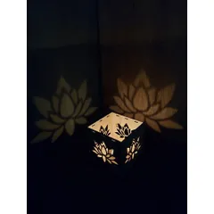 Hộp đèn gỗ bông sen