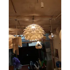 Đèn gỗ atiso - hoa sứ