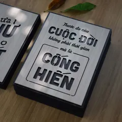 Tranh gỗ 3D cắt lớp – Thước đo cuộc đời không phải thời gian mà là cống hiến  “Thước đo cuộc đời không phải thời gian mà