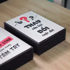 Tranh gỗ 3D cắt lớp – Thay câu hỏi – Đổi cuộc đời  “Thay câu hỏi – Đổi cuộc đời” là một tuyên ngôn sâu sắc dành cho