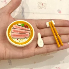 Magnet Phở bò tái gồm Đũa và Thìa - món ăn Việt Nam