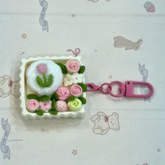 Móc khoá Bánh kem và hoa gift box