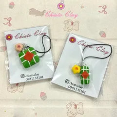 Dây treo điện thoại Bánh tét - Hoa mai