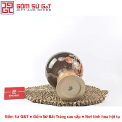 Lọ hoa vuốt tay dáng búp bê vẽ hoa hồng