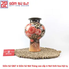 Lọ hoa vuốt tay dáng búp bê vẽ hoa hồng