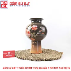 Lọ hoa vuốt tay dáng búp bê vẽ hoa hồng