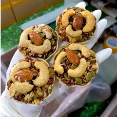 Bánh Hoa Mai Mix Hạt Dinh Dưỡng Granola Không Đường Túi 500G , Ăn Vặt Tốt Cho Mẹ Bầu, Người Ăn Kiêng , Ăn Chay