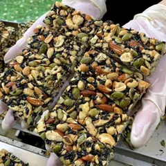 Thanh Mè Đen Mix Hạt Dinh Dưỡng Granola ̣( Nhiều Hạt, Mè Đen, Không Đường Vị Ngọt Nhẹ) - Ximafarm
