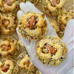 Bánh Hoa Mai Mix Hạt Dinh dưỡng Túi 500g ̣̣bánh hạt dinh dưỡng ăn vặt tốt cho mẹ bầu, người ăn kiêng, ăn chay - Ximafarm