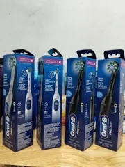 Bàn chai đánh răng sử dụng pin oral-B Deep clean.Hàng mỹ.