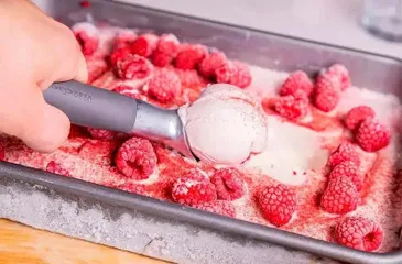 Muôi múc kem KitchenAid KAS117OHCGG màu xám than