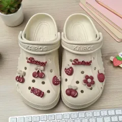 [Sẵn charm - Màu be] Dép sục đế cao 3 cm đi êm chân, thoải mái, chống thấm nước, kèm charm xinh