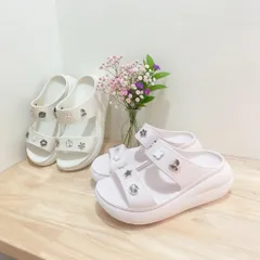 Dép 2 Quai Đế Cao 5 CM Tặng Kèm Sẵn 10 Charm Ngẫu Nhiên Chất Liệu EVA Mềm Nhẹ, Tôn Dáng, Bền, Đẹp