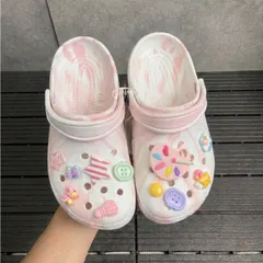 Mẫu mới 2026 - Dép sục loang nữ năng động, cá tính - mix charm ngẫu nhiên