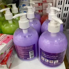 Nước rửa tay Puri Hương Lavender dạng chai bơm