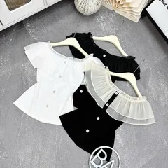 Áo trễ vai bèo cúc đá siu xinh, áo mặc được 2 kiểu trễ vai và cổ tròn, chất cotton co giãn mềm mát - May0915