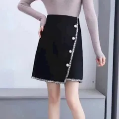 Chân váy len kẻ karo dáng ngắn