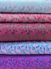 Áo dài họ Huỳnh [Lụa nha xá] [tone sang trọng] [vải may áo dài khổ 9 tấc] [Họa tiết lông công]