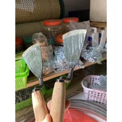Dầm làm cỏ xới đất làm vườn trồng cây lưỡi sắc bén