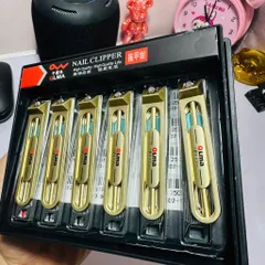 Bấm móng tay, móng chân thép không rỉ QLma siêu sắc siêu bền 2 size 6cm và 8cm