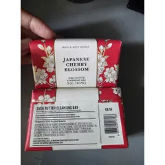 [HÀNG MỸ] Xà Bông Tắm Bath & Body Works Japanese Cherry Blossom Shea Butter 141.75g (5 oz)