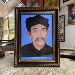 Khung Quan Đại Thần - NGUYỄN TRUNG TRỰC , có khung  có hoả tốc 3 CỠ