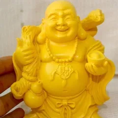 Tượng ngài Di Lặc Bồ Tát vác bao nâng thỏi vàng cao 13cm cực đẹp