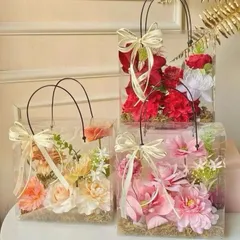 Túi quà xách Mica kèm hoa trang trí đựng son xinh xắn, quà tặng bạn gái độc đáo 🏷️ Giá rẻ nhất
