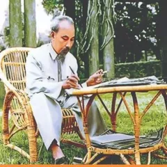 Tranh Bác Hồ - Bác Giáp ( có khung )19cm*25cm và 28*38cm và 38*48cm cực đẹp
