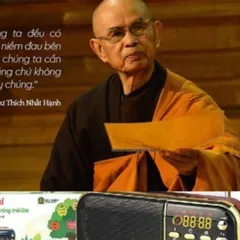 Đài giảng Pháp thiền sư Thích Nhất Hạnh trọn bộ craven + thẻ + sạc +  sanh sách bài
