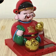 Tượng thần tài may mắn năng lượng mặt trời –tượng phật dùng để trang trí xe ô tô, bàn làm việc 841734
