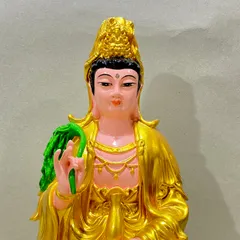 Tượng Phật Quan Âm Bồ Tát Ngồi Màu Nhũ Vàng Cao 30 cm