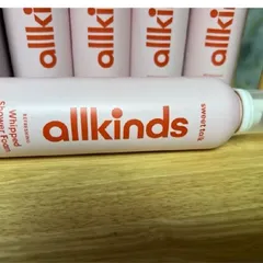 [ÚC] Sữa Tắm Dạng Bọt Siêu Mềm Mịn Allkinds Sweet Talk (Very Berry) Whipped Shower Foam 250g 842649