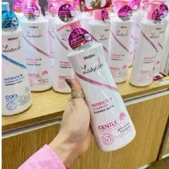 Dung dịch vệ sinh phụ nữ Mistine LadyCare Nhạy Cảm 200ml