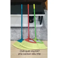 Chổi quét nhà Thái Lan bằng nhựa tiện lợi, , thiết kế đầu chổi nghiêng giúp dễ quét, lông chổi tơ mịn giúp sạch bụi