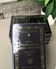 Bộ Kinh Hoa Nghiêm bìa cứng ép kim cực đẹp