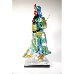 Tượng quan công quan thánh đế quân đứng vuốt râu bột đá composite cao 40cm