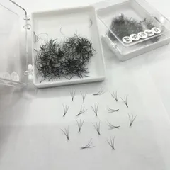 Khay 1000 mi phan 3D đủ size mềm mảnh chân keo nhỏ bắt keo dày 0,07mm nối mi siêu tự nhiên